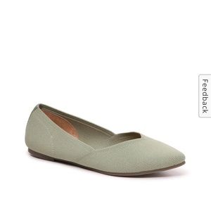 Kelly & Katie Jayde Flat